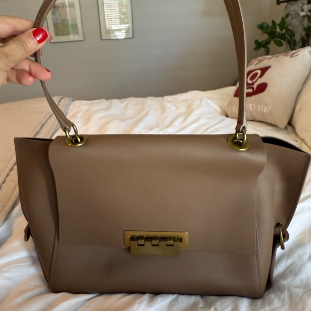 Elegant dark beige Leather shoulder  Zac bag!